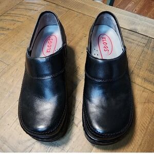 Klogs USA Black Leather Slip Resistant Non Marking Nursing Clogs 7.5 SW